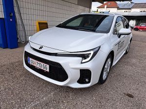 Suzuki Swace 1,8 HEV E-CVT Flash * Winterräder ohne Berechnung*!!!