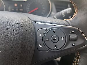 Opel Crossland X 1,5 CDTI BlueIn. Innovation Start/Stop System Behindertenumbau! 2x Gaspedal mit Umschaltfunktion!