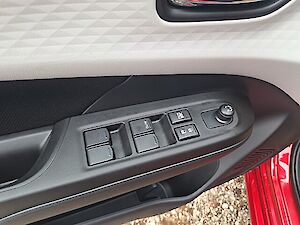 Suzuki Swift 1,2 Hybrid Clear