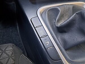 KIA cee'd ceed SW 1,4 TGDI ISG Silber