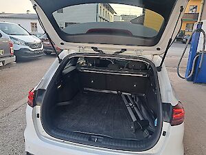 KIA cee'd ceed SW 1,4 TGDI ISG Silber