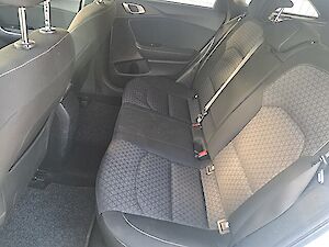 KIA cee'd ceed SW 1,4 TGDI ISG Silber