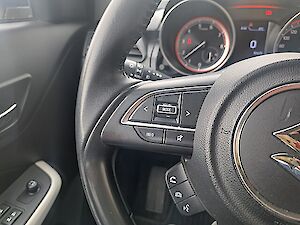 Suzuki Swift 1,2 Hybrid DualJet Shine CVT