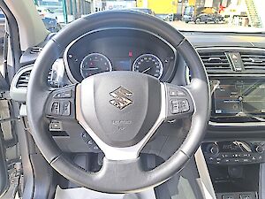 Suzuki SX4 S-Cross 1,4 GL+ DITC Hybrid ALLGRIP flash