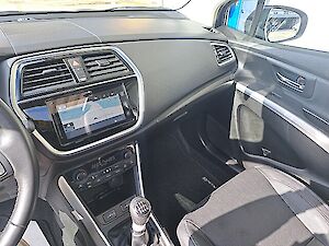 Suzuki SX4 S-Cross 1,4 GL+ DITC Hybrid ALLGRIP flash