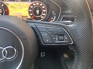 Audi A4 Avant 2,0 TDI quattro Sport S-tronic* Edition One * 3x S-Line* Black Edition *