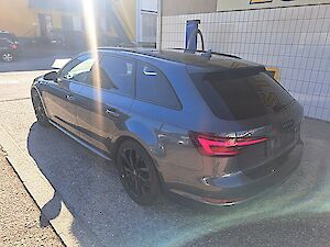 Audi A4 Avant 2,0 TDI quattro Sport S-tronic* Edition One * 3x S-Line* Black Edition *