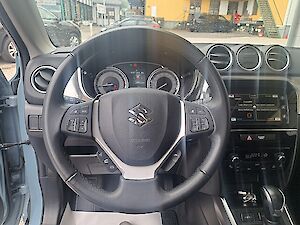 Suzuki Vitara 1,5 Hybrid ALLGRIP 6AGS flash